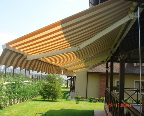 Kuşadası Tente Pergola, Mafsallı Tente Modeli 3 Kuşadası Tente Pergola, Mafsallı Tente Modeli 3